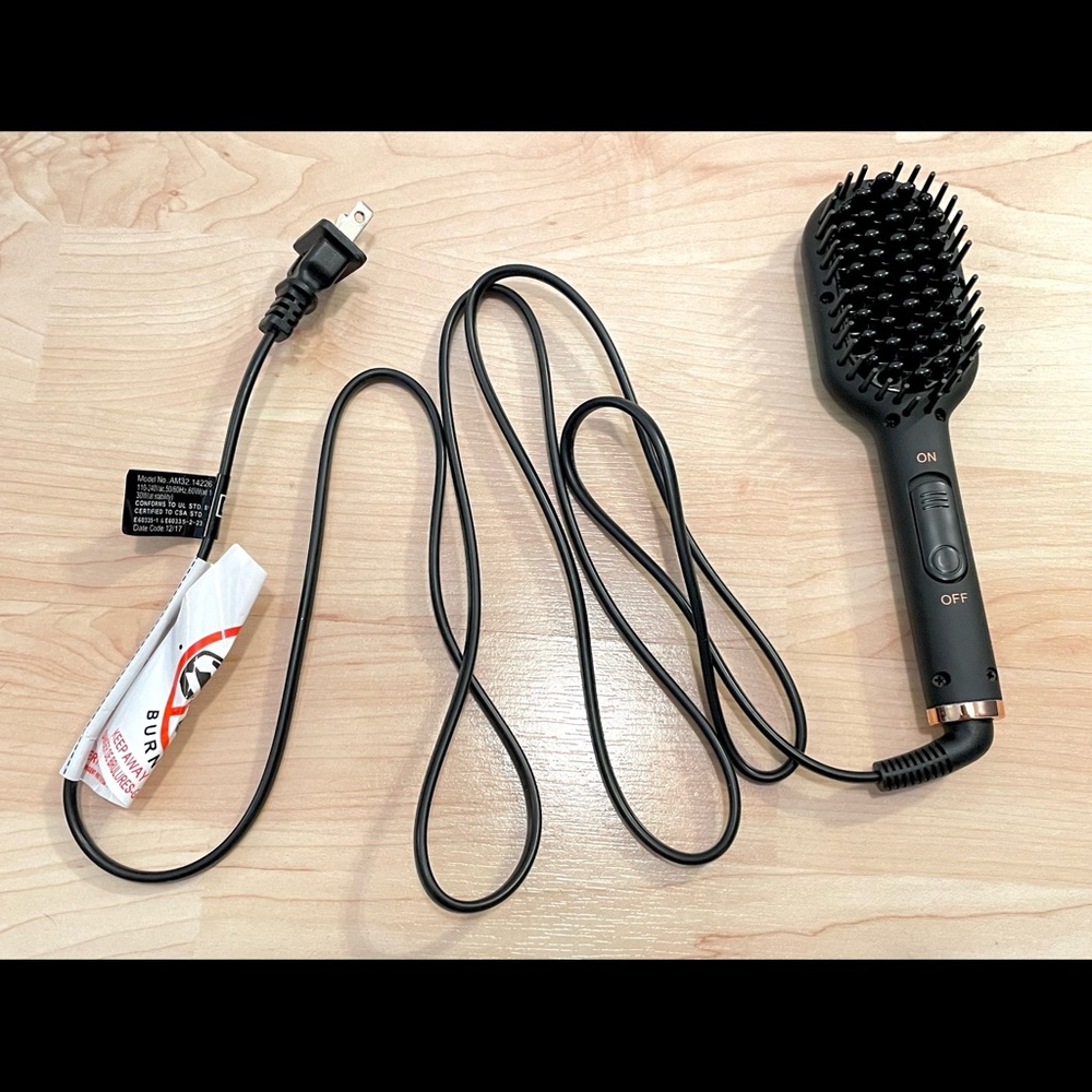 amika polished perfection mini straightening brush